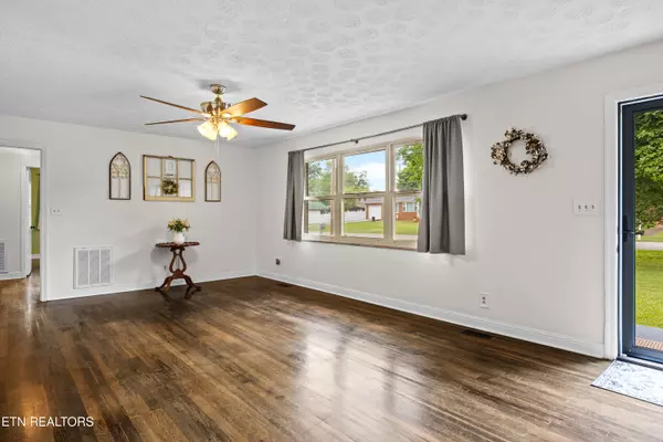 Maryville, TN 37804,101 Hopi DR