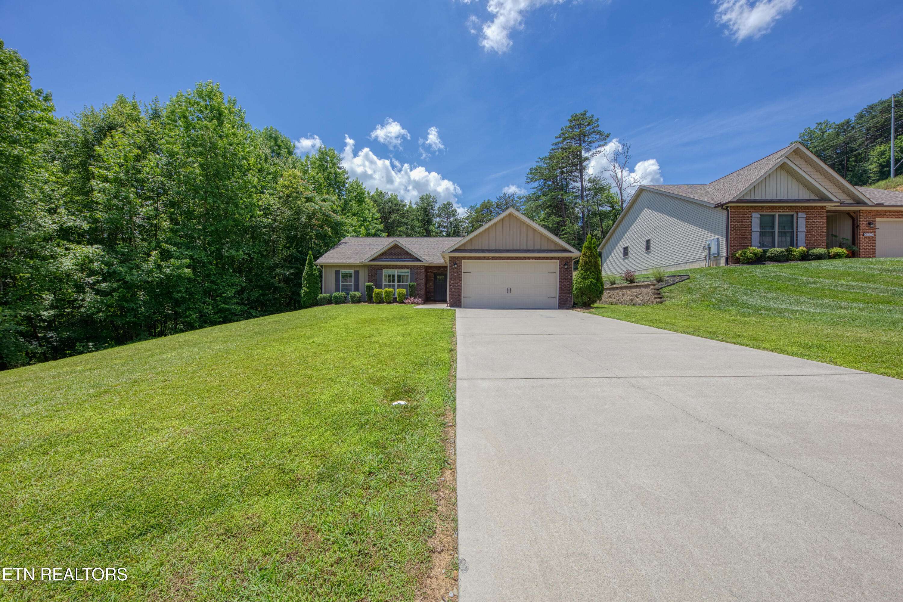 Knoxville, TN 37918,6933 Harvest Grove LN
