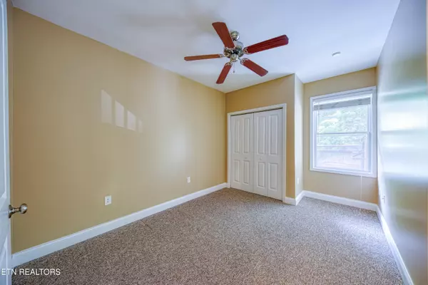 Knoxville, TN 37920,3001 River Towne WAY #202