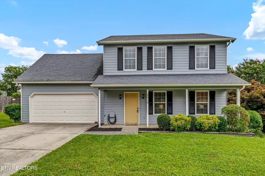 8418 Foxworth Tr, Powell, TN 37849