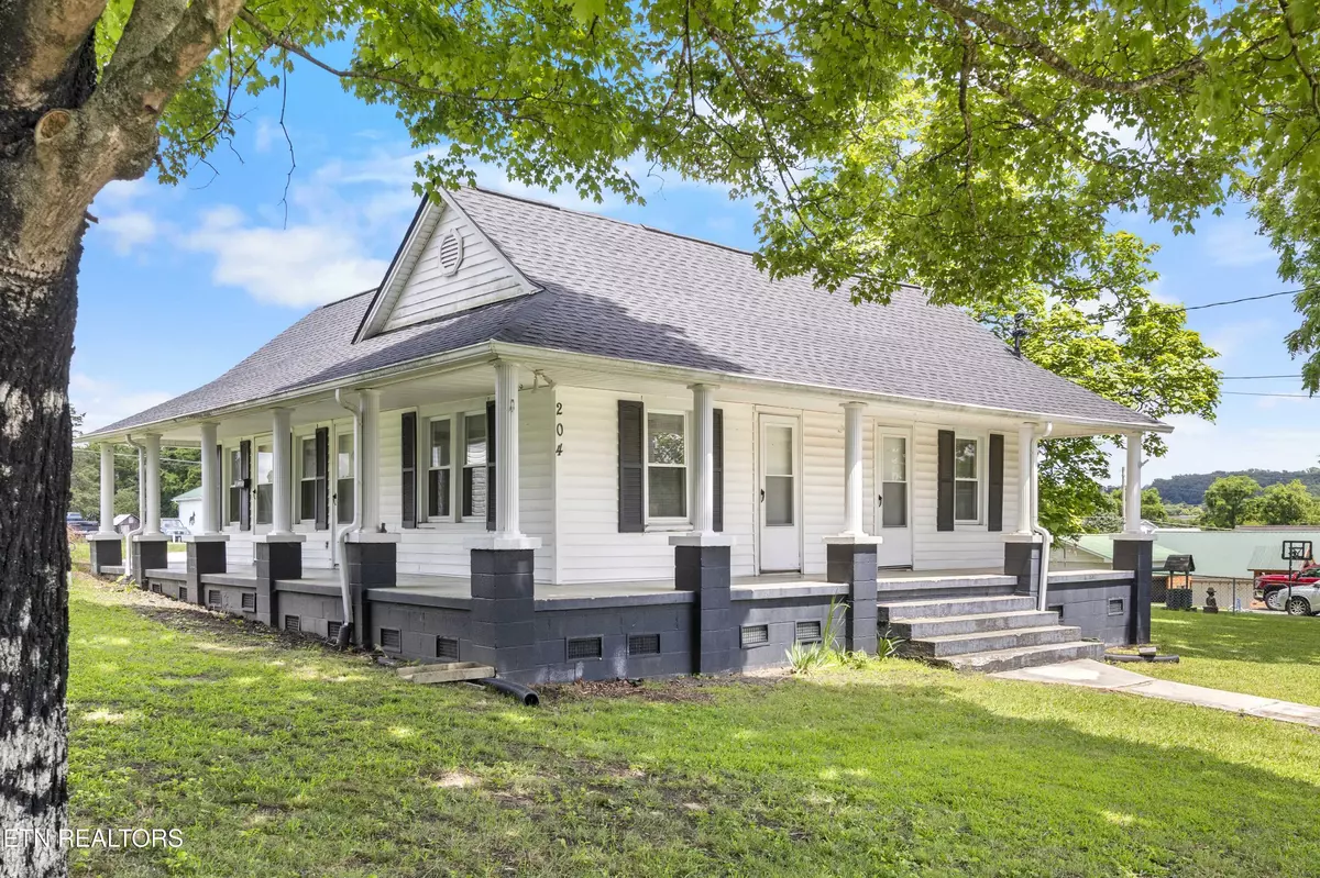 Jacksboro, TN 37757,204 Queener St