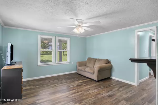 Jacksboro, TN 37757,204 Queener St