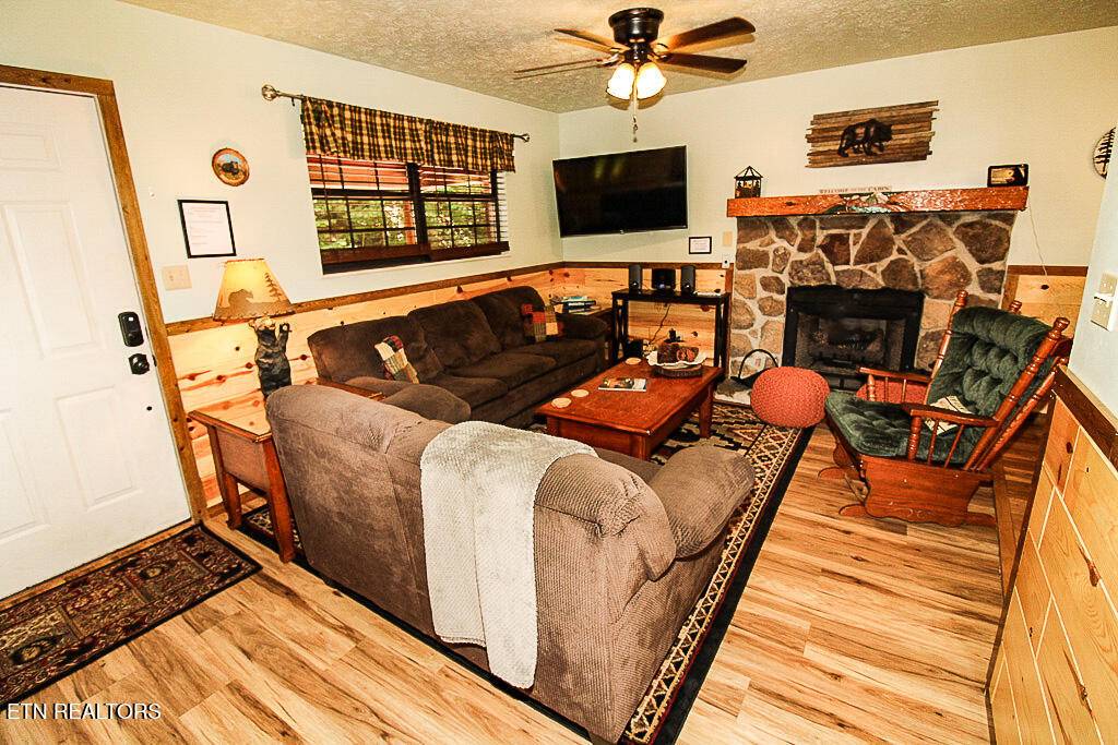 Gatlinburg, TN 37738,1734 Zurich Rd