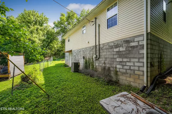 Gainesboro, TN 38562,183 Borden St