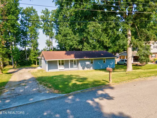 Maryville, TN 37801,425 Sherwood DR