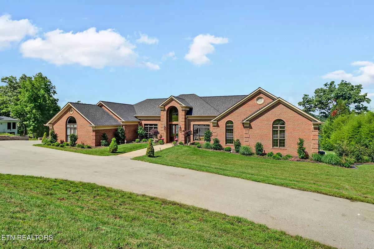 Crossville, TN 38555,1042 Holiday DR