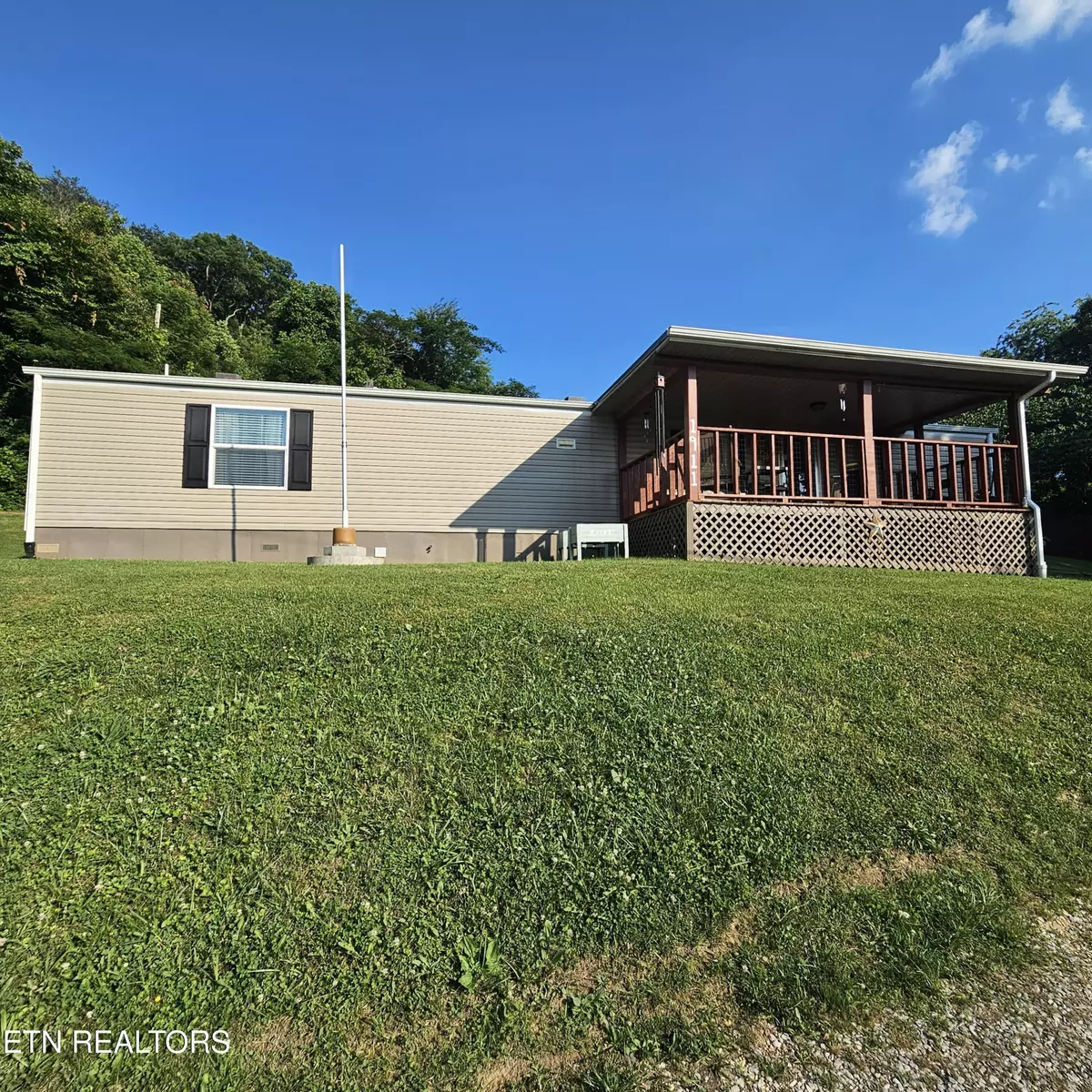 Jellico, TN 37762,1911 Branam Hill Rd