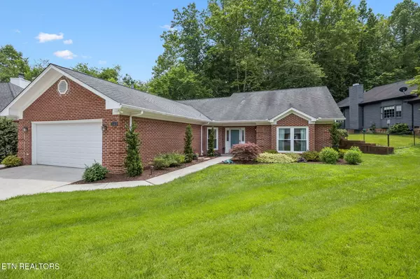 Oak Ridge, TN 37830,14 Bellhaven LN