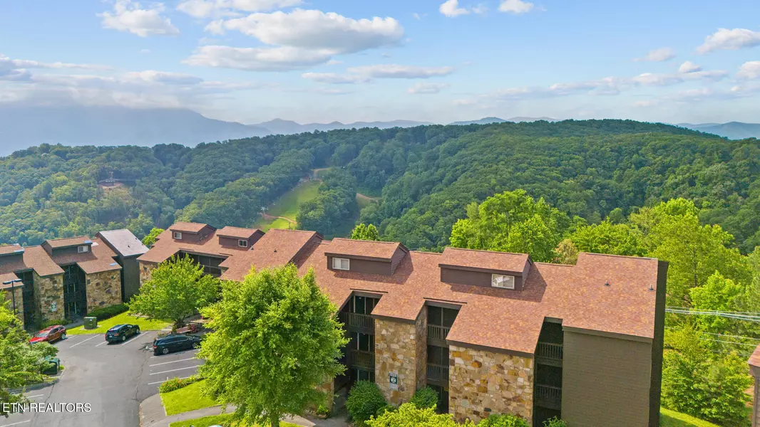1380 Ski View DR #2103, Gatlinburg, TN 37738