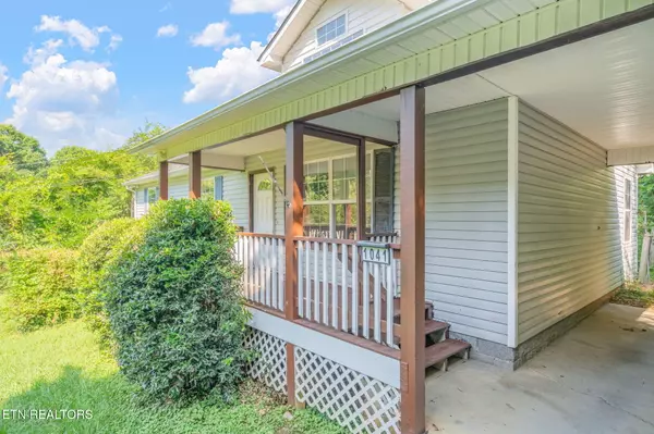 Knoxville, TN 37920,1041 Spring DR