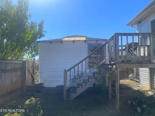 Loudon, TN 37774,703 Church St