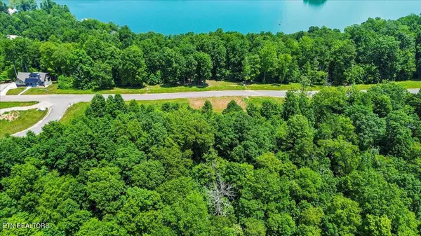 Lafollette, TN 37766,565 Two Rivers LN