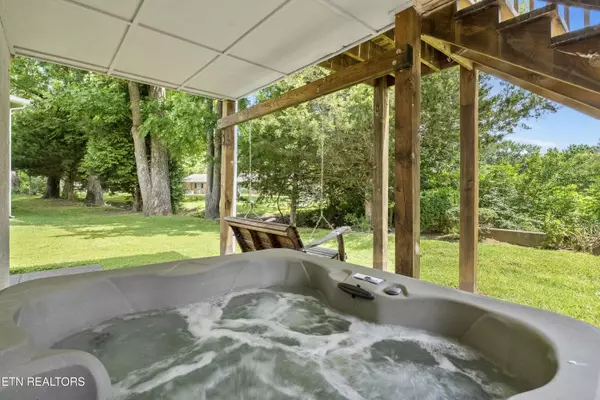 Pigeon Forge, TN 37863,814 Plantation DR