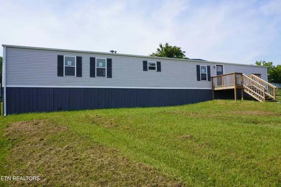 141 Coleman Cox LN, Maynardville, TN 37807