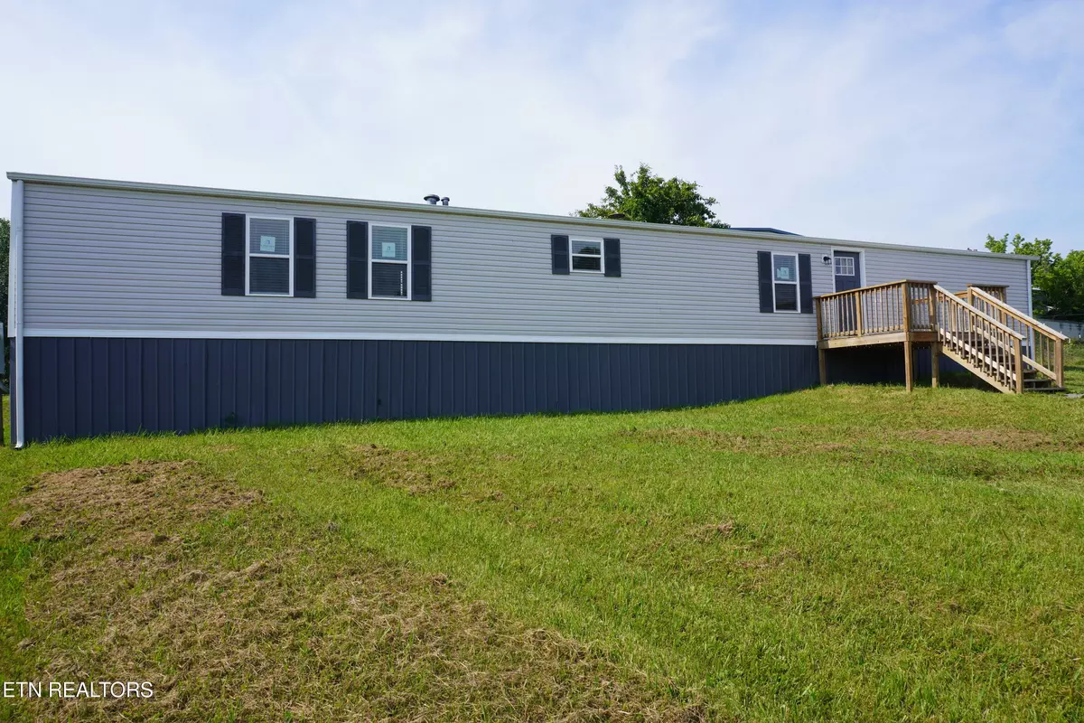 Maynardville, TN 37807,141 Coleman Cox LN