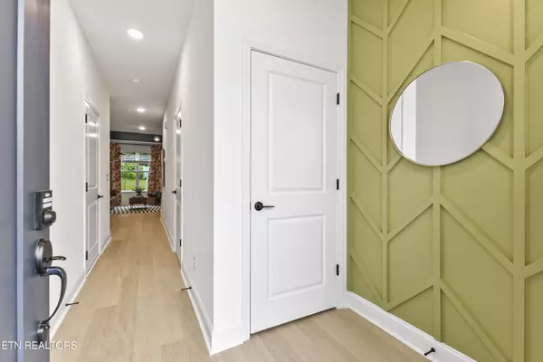 Knoxville, TN 37920,8849 Chapman Trace WAY