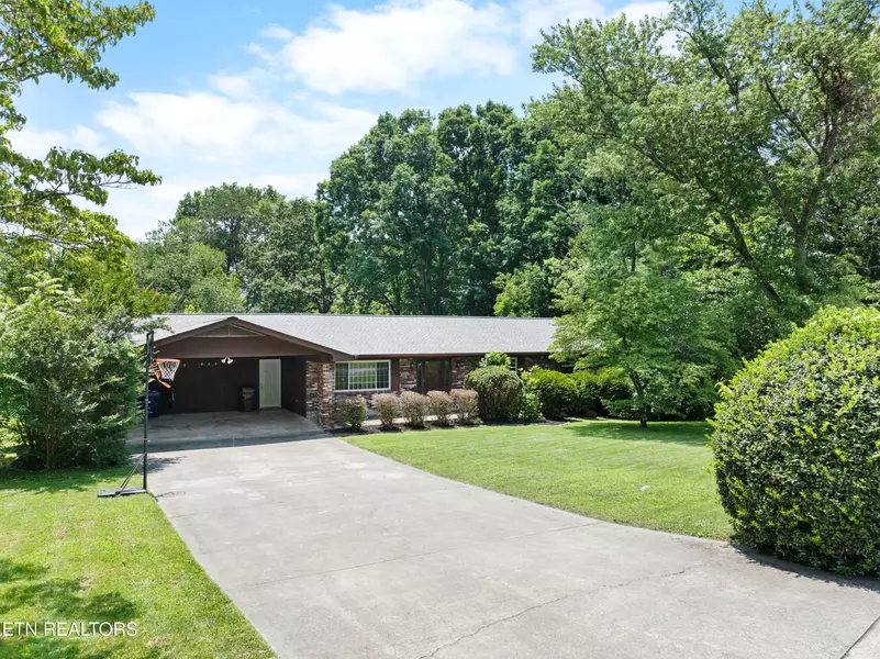 101 Concord Rd, Oak Ridge, TN 37830
