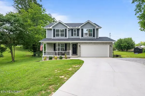 226 Hilldale LN, Lafollette, TN 37766