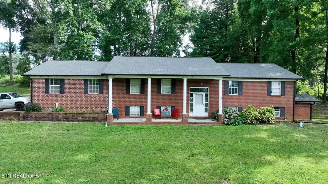 145 Linwood DR, Sweetwater, TN 37874
