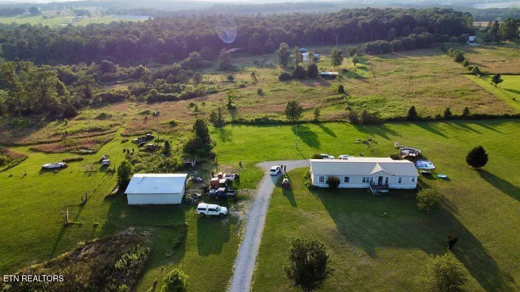 529 McNabb Rd, Evensville, TN 37332