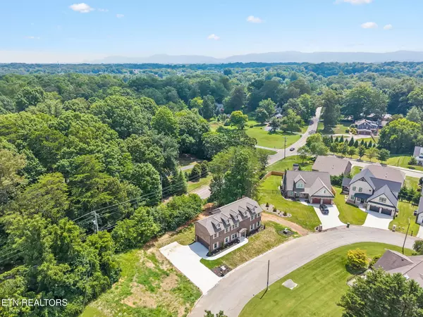 Maryville, TN 37803,1416 Broad Run DR