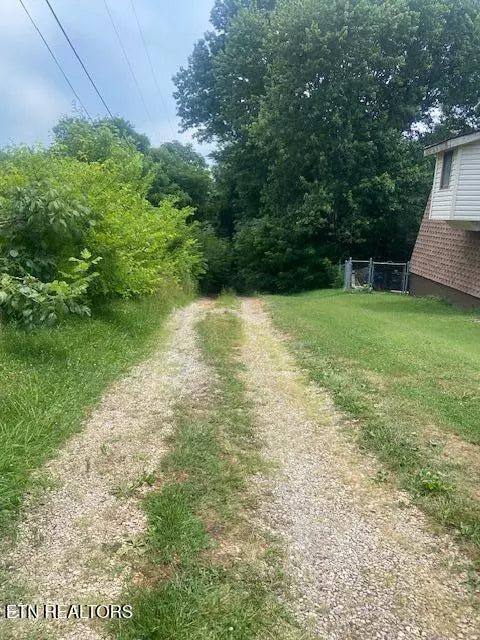 Knoxville, TN 37932,11756 Black Rd