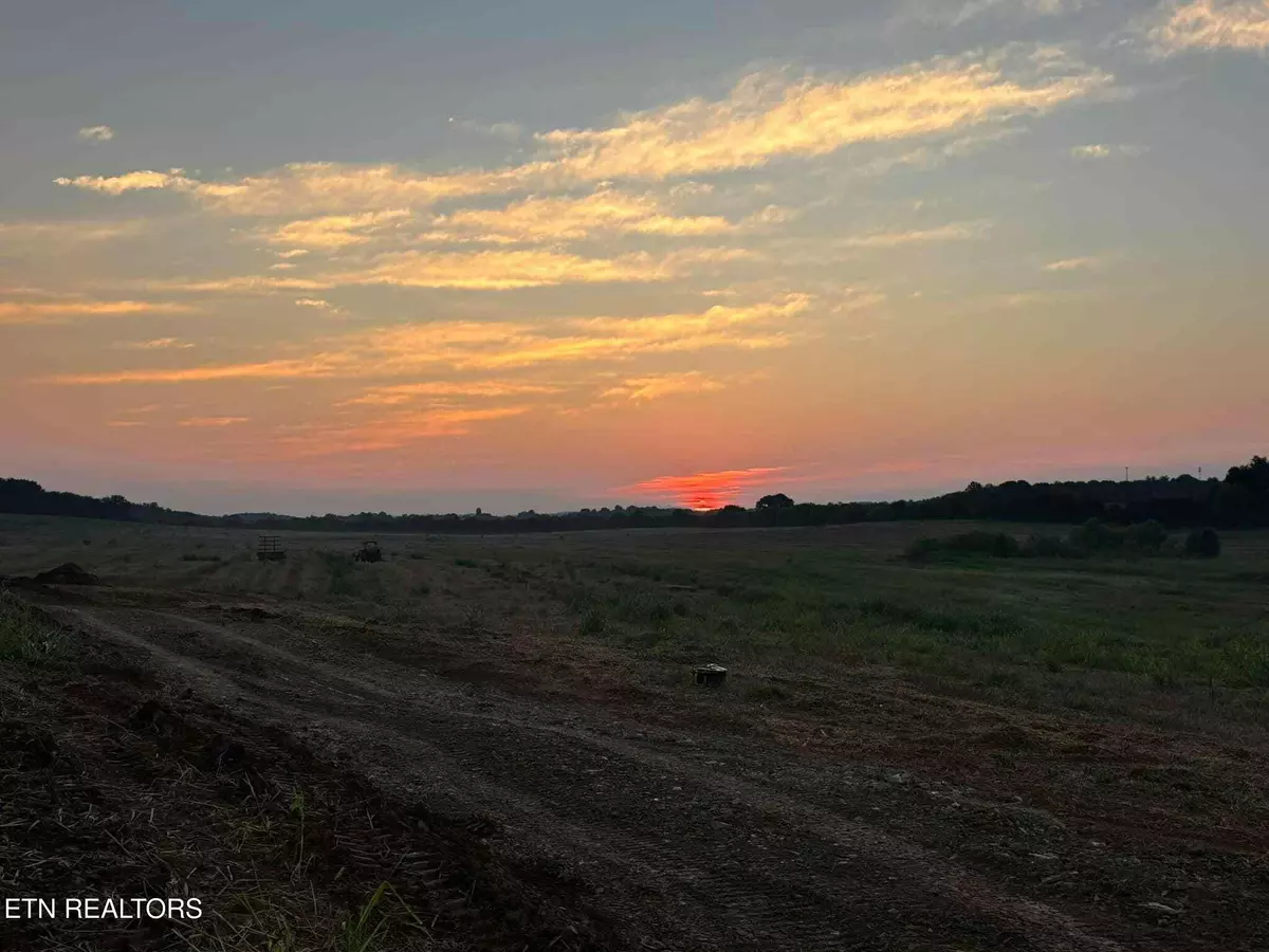 Greenback, TN 37742,5771 Hwy 95 S