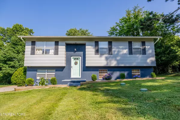 Louisville, TN 37777,1712 Maplecrest DR