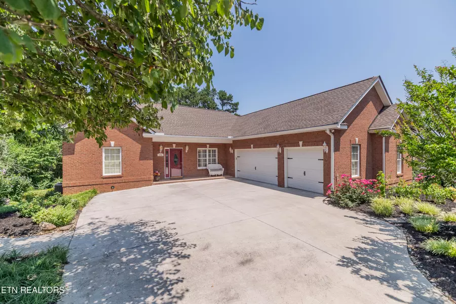 175 Depew DR, Loudon, TN 37774