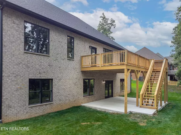 Lenoir City, TN 37771,591 Yosemite DR