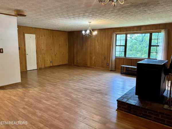 Tazewell, TN 37879,5075 US-25E