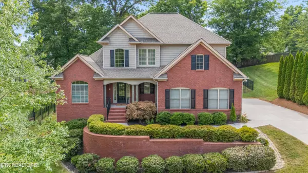 1269 Bentley Park LN, Knoxville, TN 37922