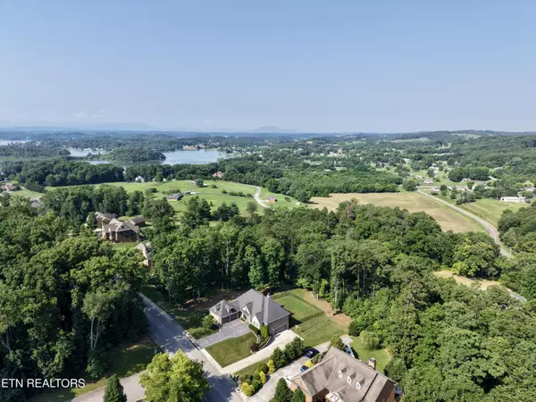Dandridge, TN 37725,2041 Majestic CIR
