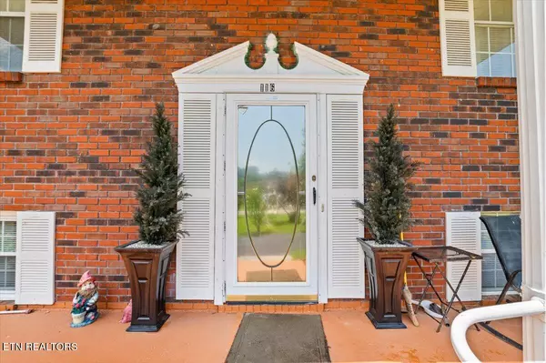 Jacksboro, TN 37757,116 Oak St