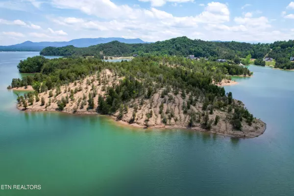 Dandridge, TN 37725,Douglas Lake Is