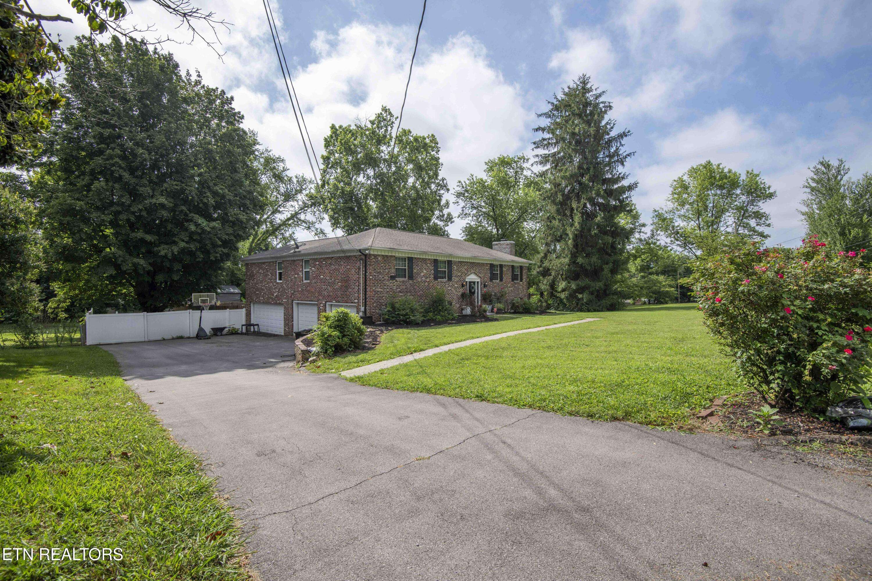 Knoxville, TN 37923,1104 Remington Rd