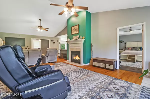 Crossville, TN 38555,203 Locksley CIR