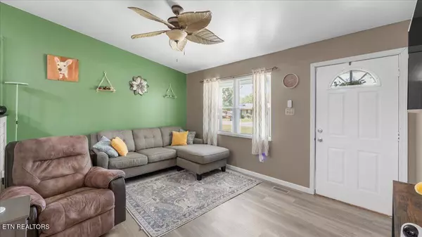 Oliver Springs, TN 37840,508 Cedar LN