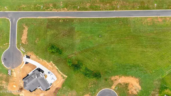 Loudon, TN 37774,2705 Chestnut LN
