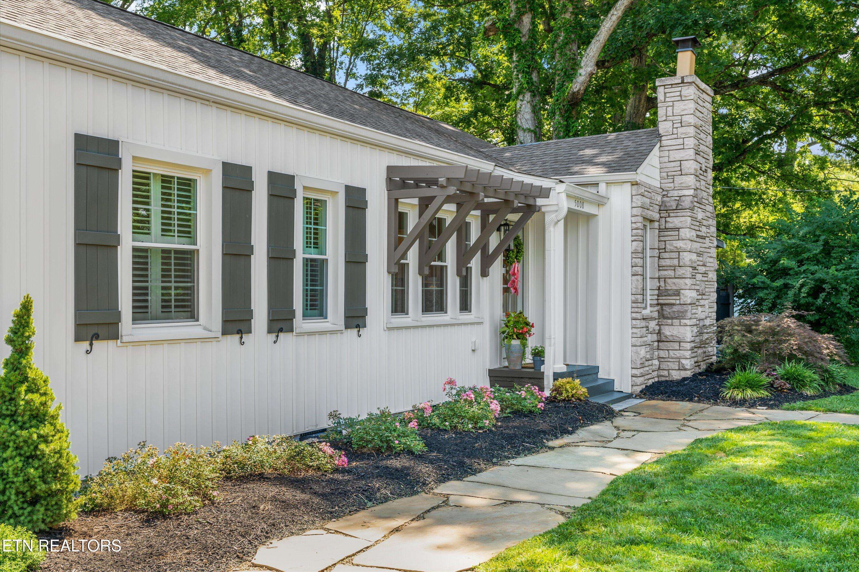 Knoxville, TN 37918,5008 Hedgewood Rd