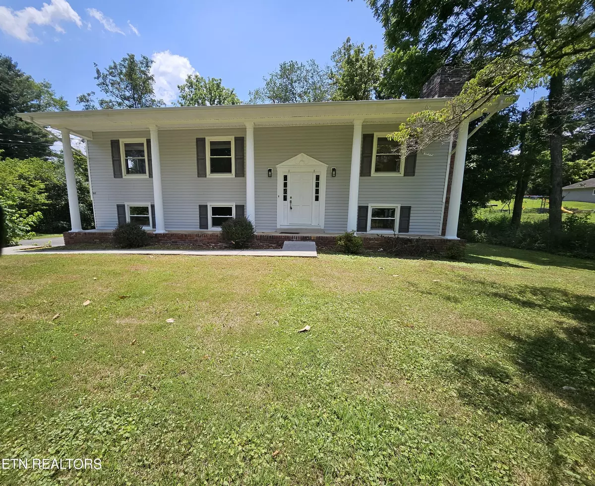 Oak Ridge, TN 37830,107 Nebraska Ave