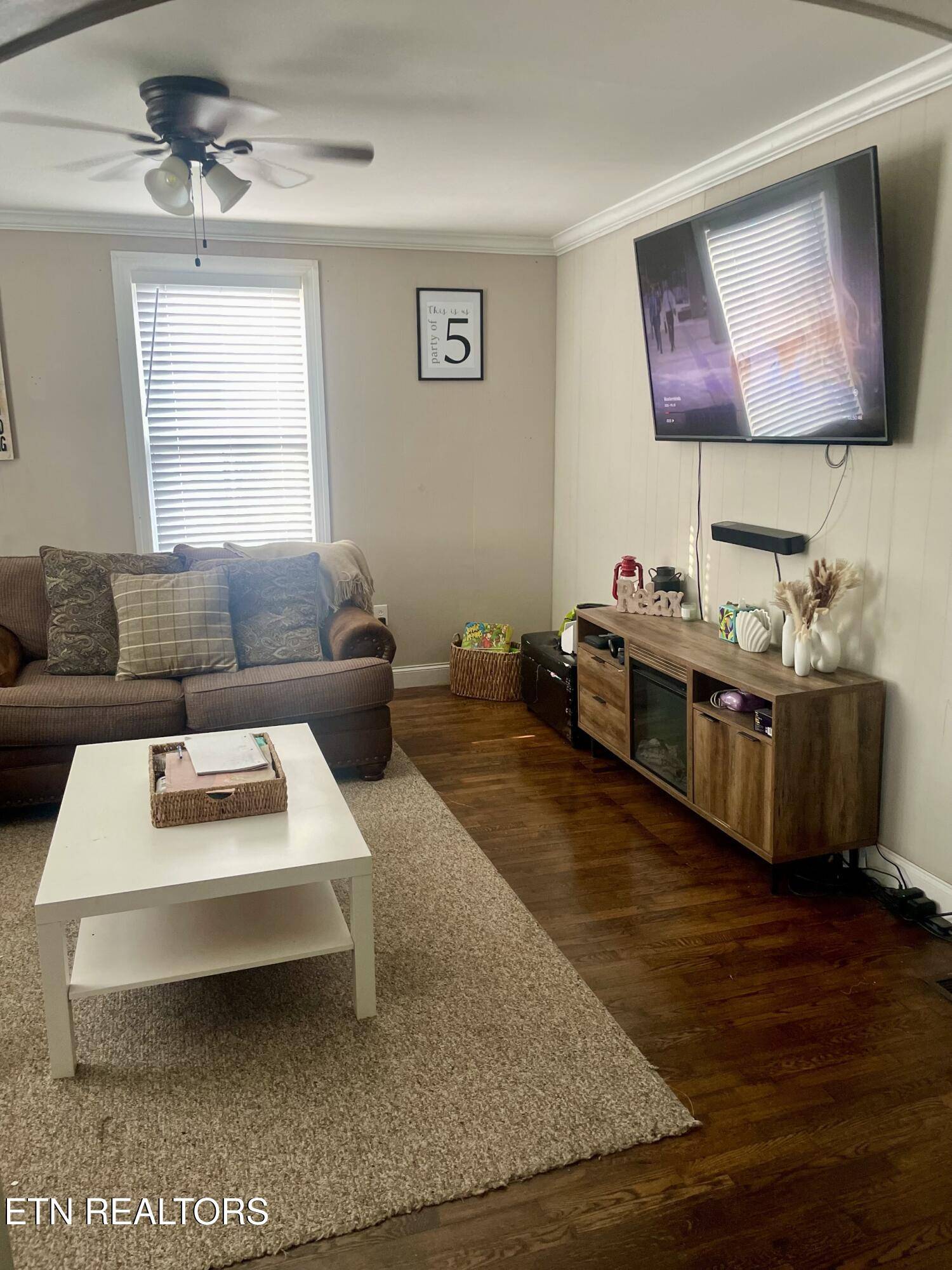 Lenoir City, TN 37771,405 C St