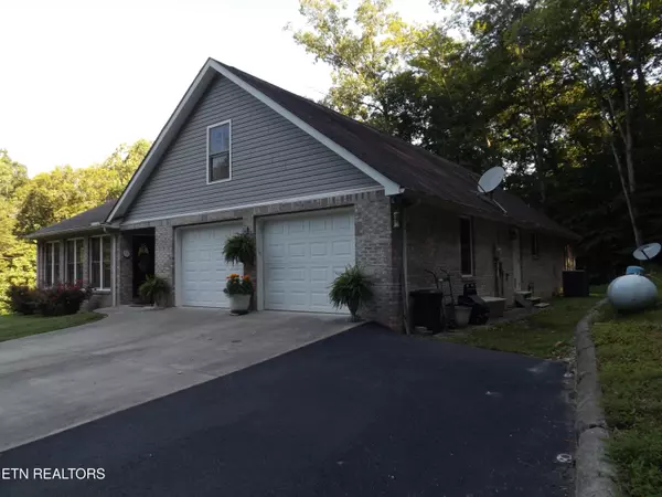 Middlesboro, KY 40965,440 Sams Mountain