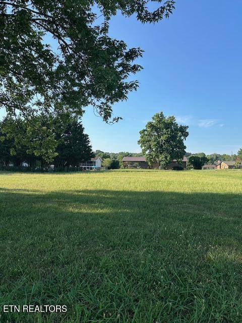 3727 Halifax CIR, Morristown, TN 37813