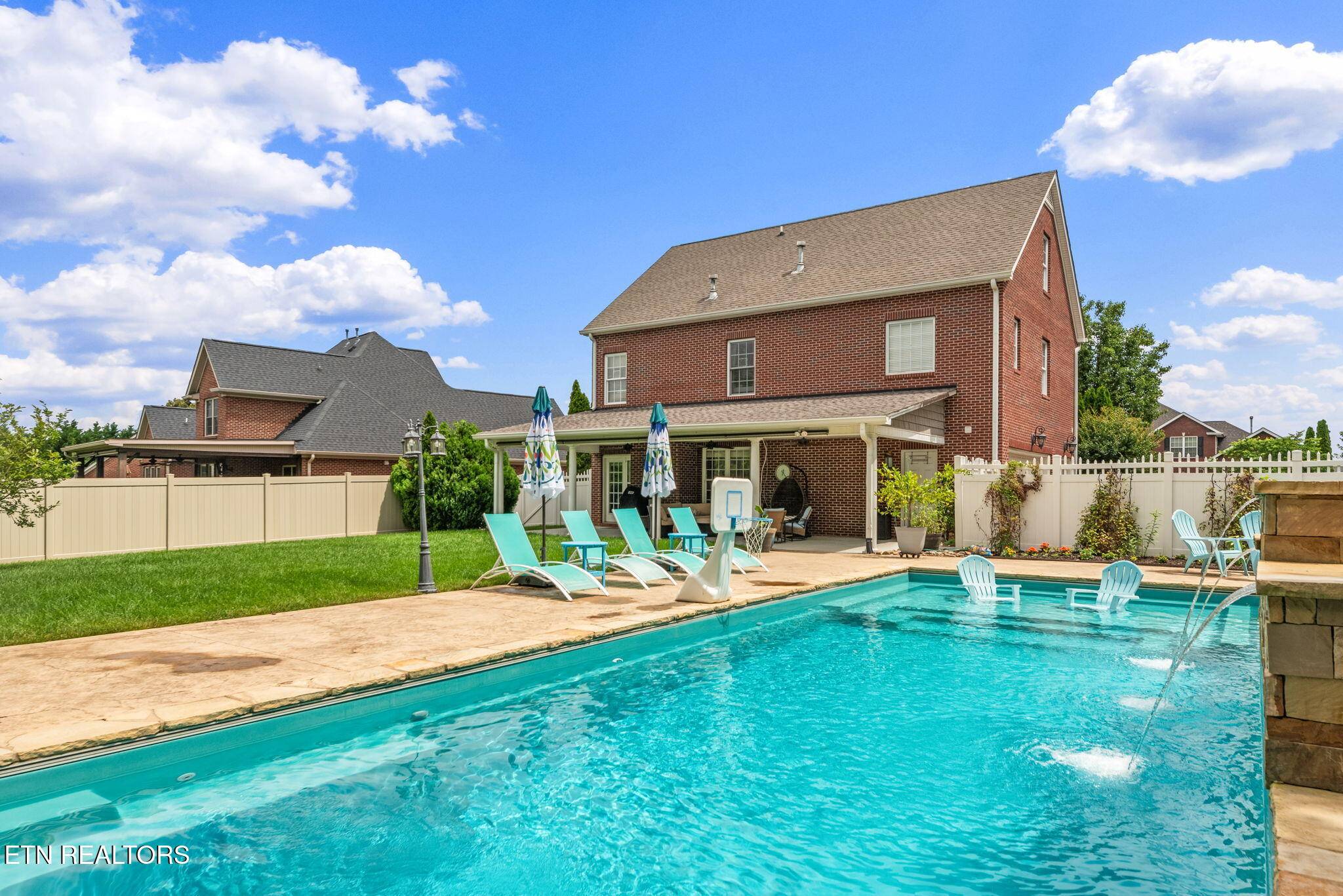 Knoxville, TN 37922,12831 Night Heron DR