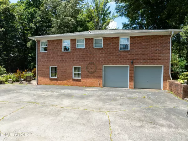 Maryville, TN 37803,1407 Wilkinson PIKE
