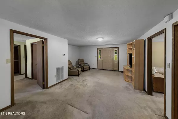 Knoxville, TN 37922,10029 Westland DR