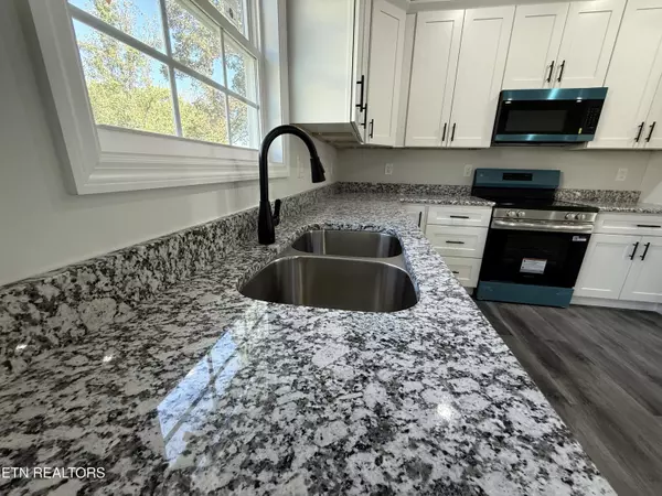 Lenoir City, TN 37771,167 Finley DR