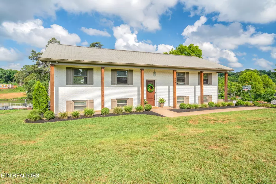 713 Concord Rd, Knoxville, TN 37934