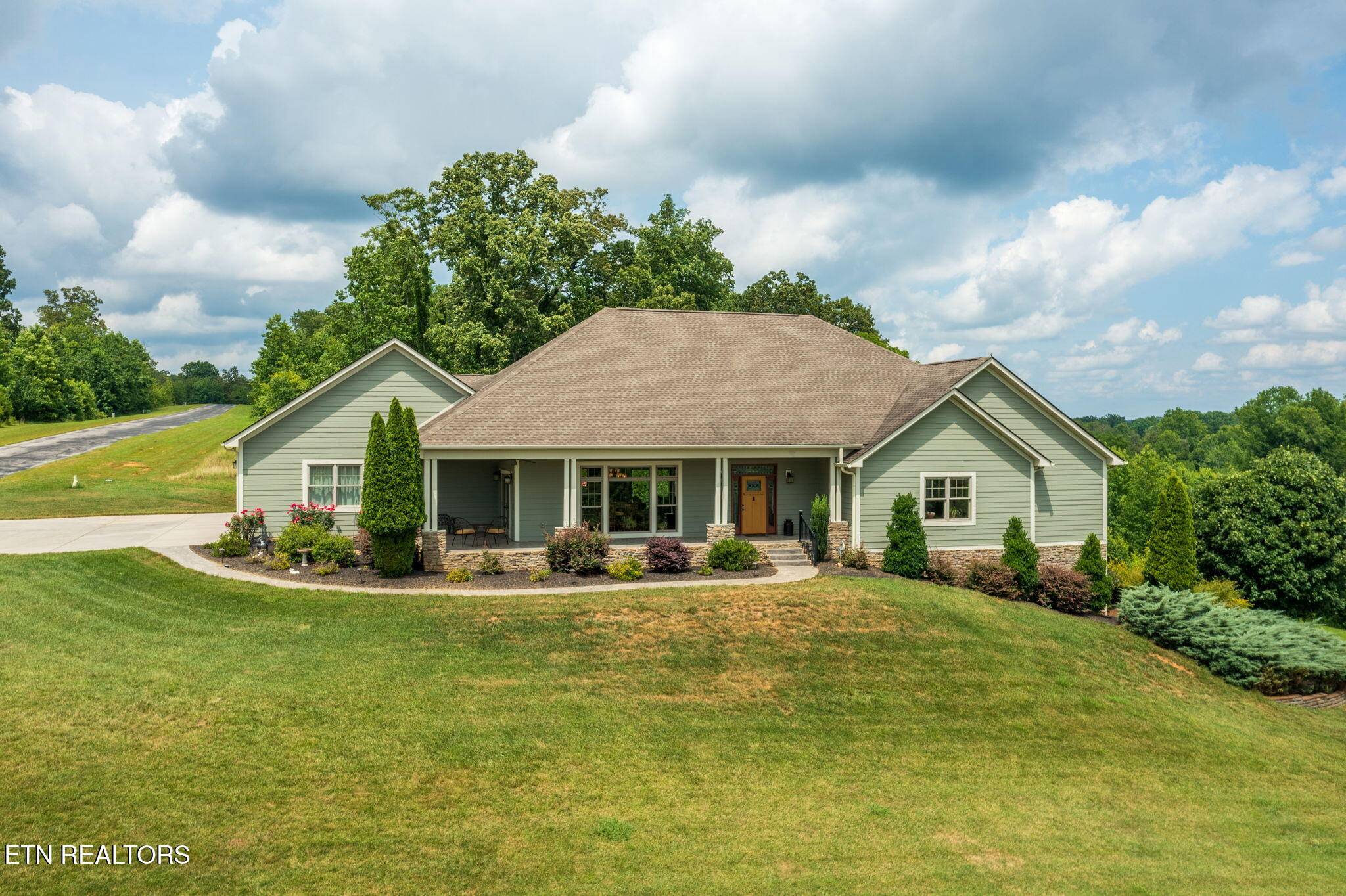 433 Water View DR, Rockwood, TN 37854